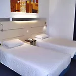 Hotell Yit Ciudad De 3*