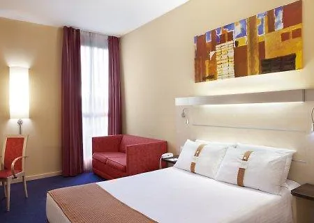 Hotel Yit Ciudad De 3*