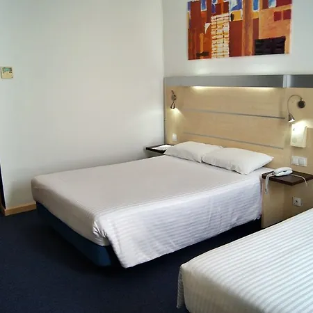 Yit萨拉戈萨酒店 萨拉戈萨