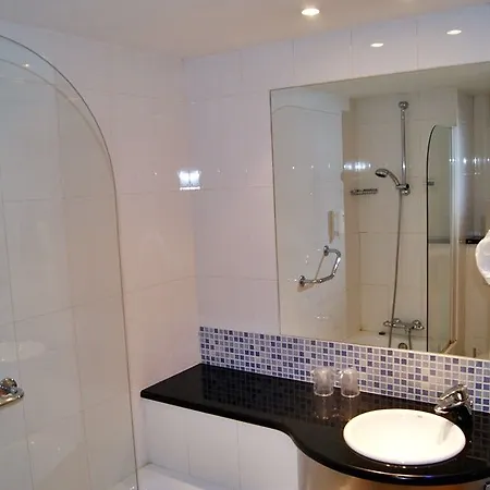 Yit萨拉戈萨酒店 酒店