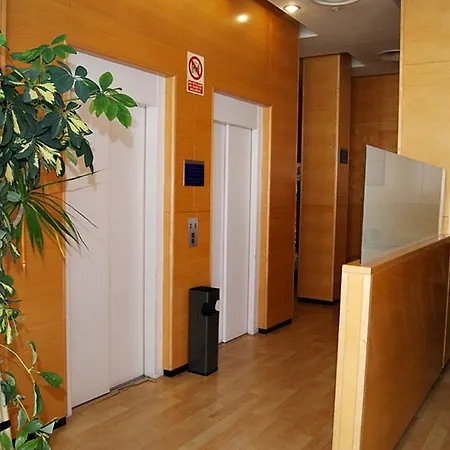 Yit Ciudad De Szálloda 3*