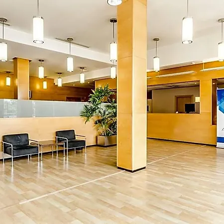 Hotel Yit Ciudad De 3*