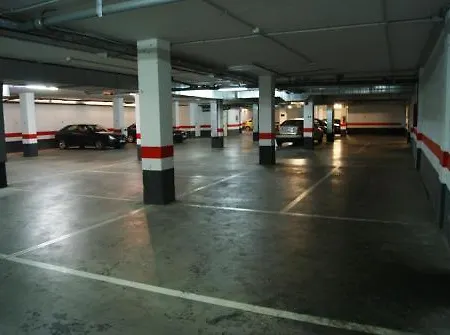 酒店 Yit萨拉戈萨酒店 3*