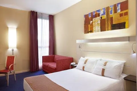 Hotell Yit Ciudad De 3*