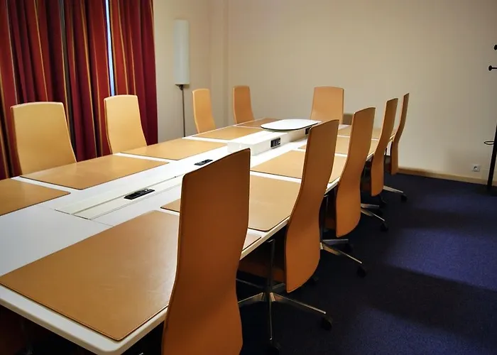 Yit Ciudad De מלון סרגוסה