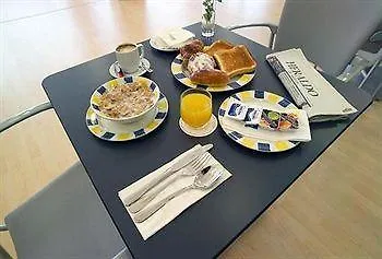 מלון Yit Ciudad De